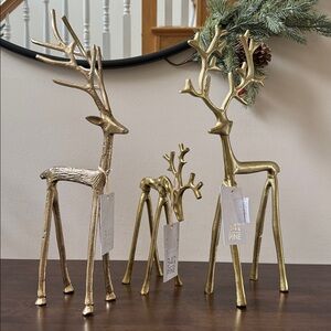 34 th & pine Gold Iron Deer- Set of 3 for Christmas decorations